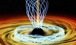 Osservati campi magnetici vicino al buco nero al centro della Via Lattea
